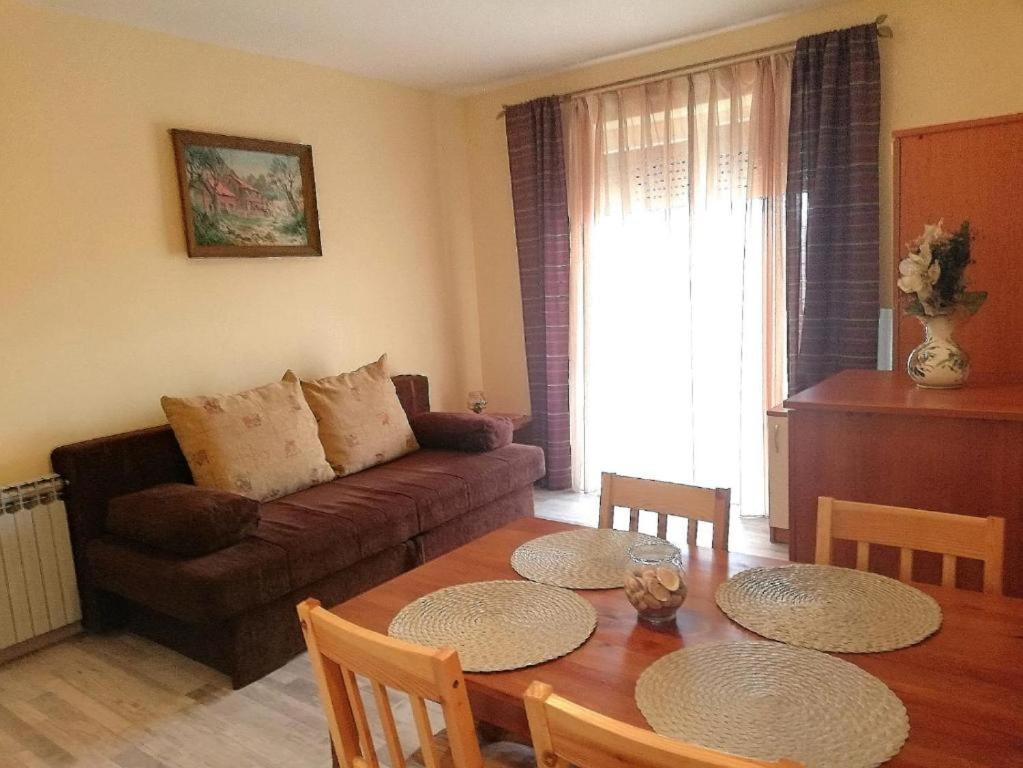Apartments Josip