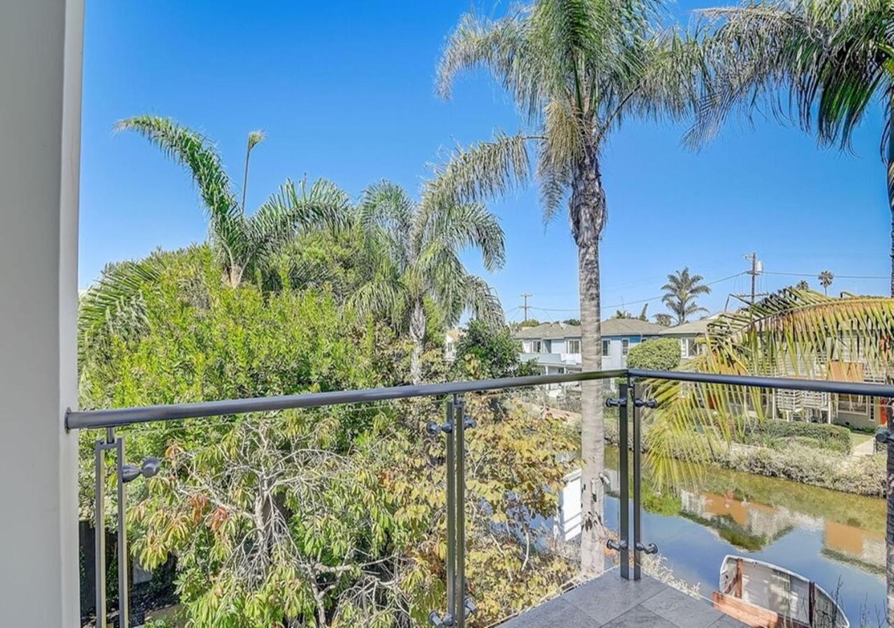 Gorgeous Three Bedroom Versatile Home