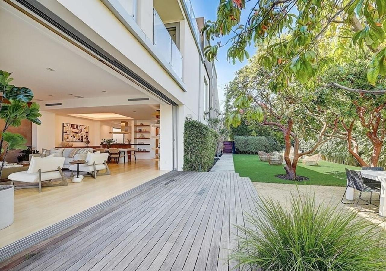 Gorgeous Three Bedroom Versatile Home