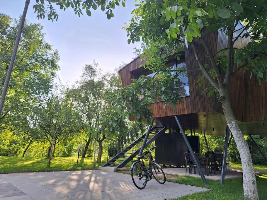ORAH HOUSE, a unique and unforgettable vacation on a private island