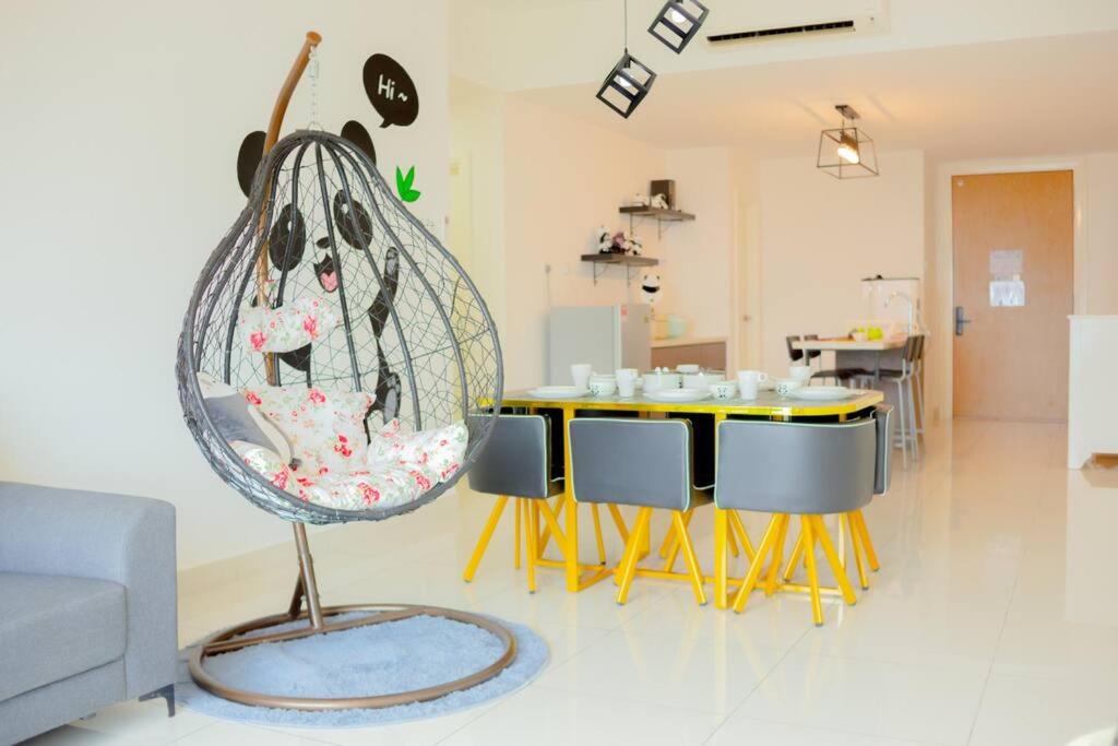 JB Mosaic 2B 6pax Cozy Panda Home