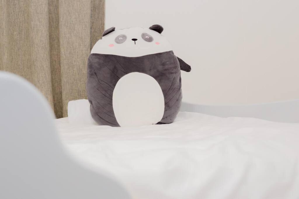 JB Mosaic 2B 6pax Cozy Panda Home