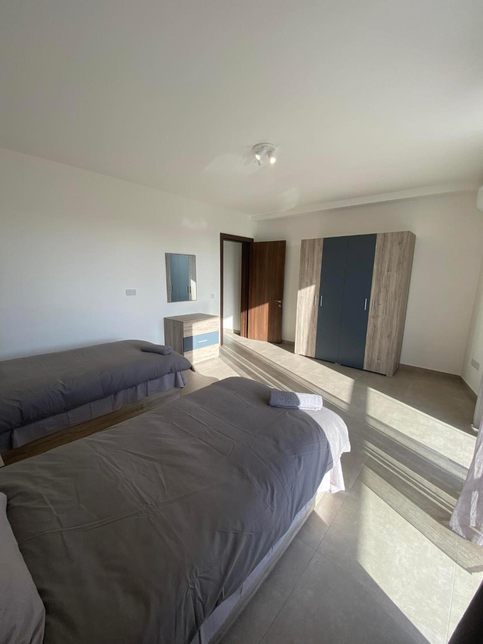 An immaculate 3 bedroom apartment in Gudja view 3