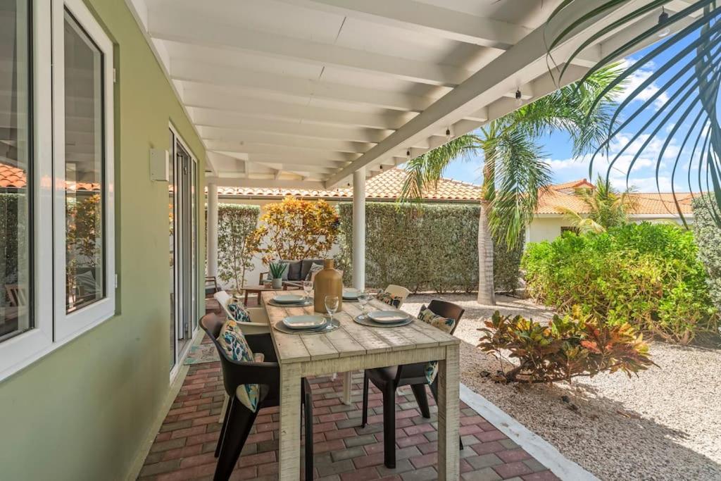 Vakantiewoning - zwembad - nabij Mambo Beach
