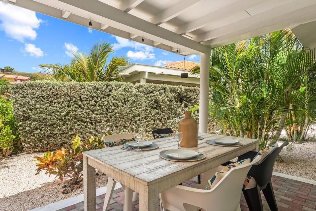 Vakantiewoning - zwembad - nabij Mambo Beach