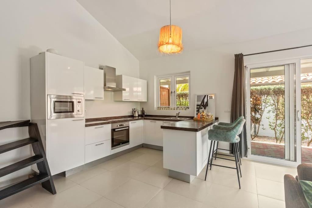 Vakantiewoning - zwembad - nabij Mambo Beach