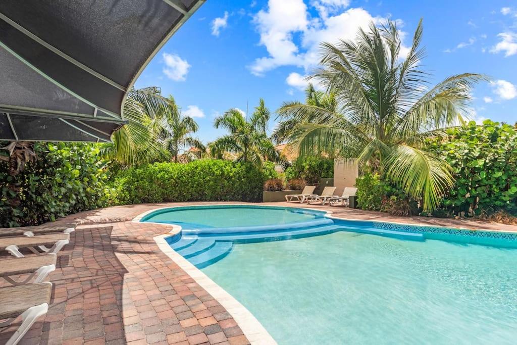 Vakantiewoning - zwembad - nabij Mambo Beach