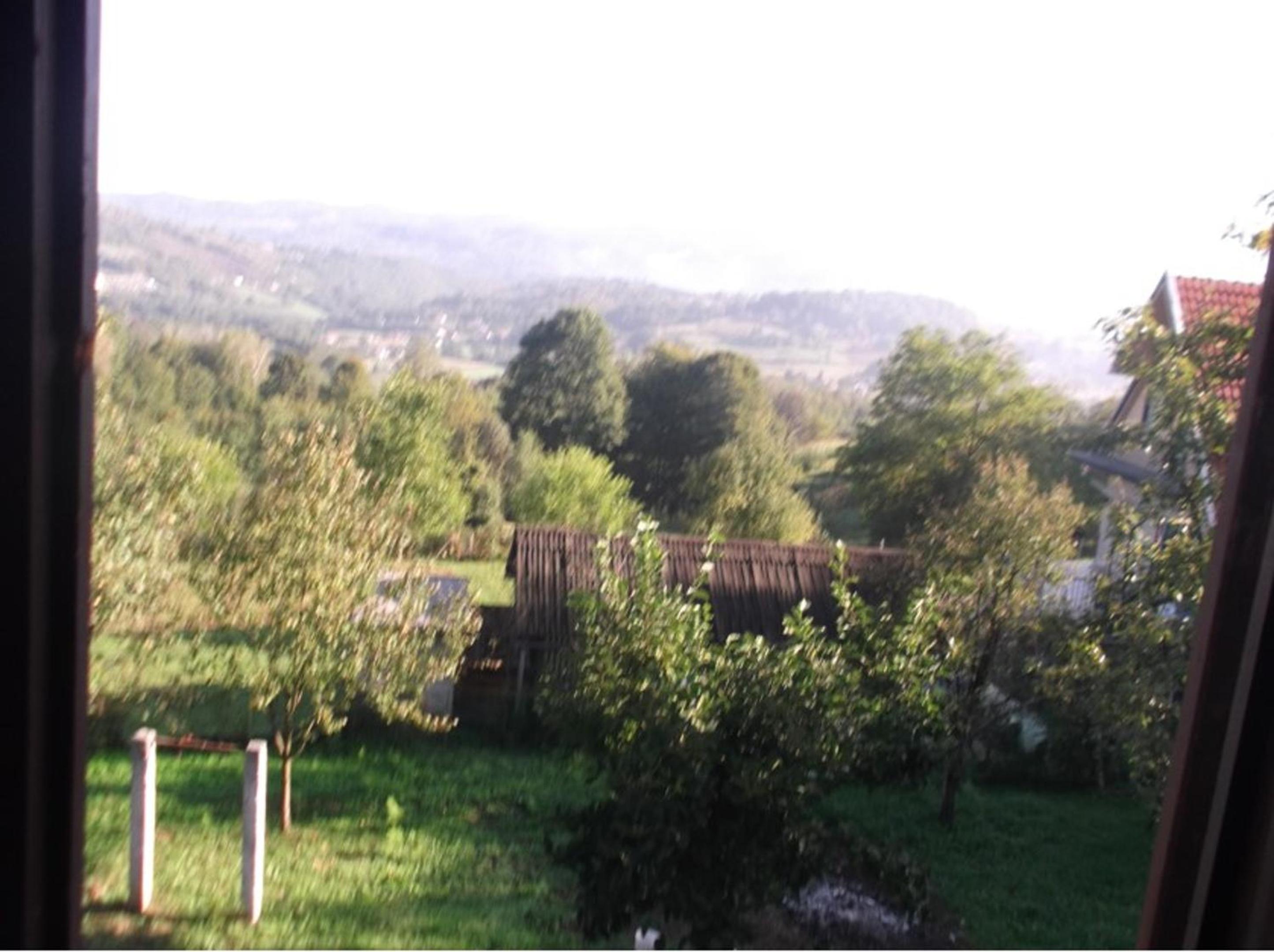 Cozy House in Jazvine with Garden