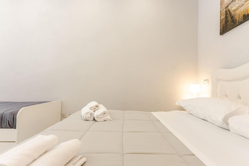 Noble loft in historical building - 800m Subway