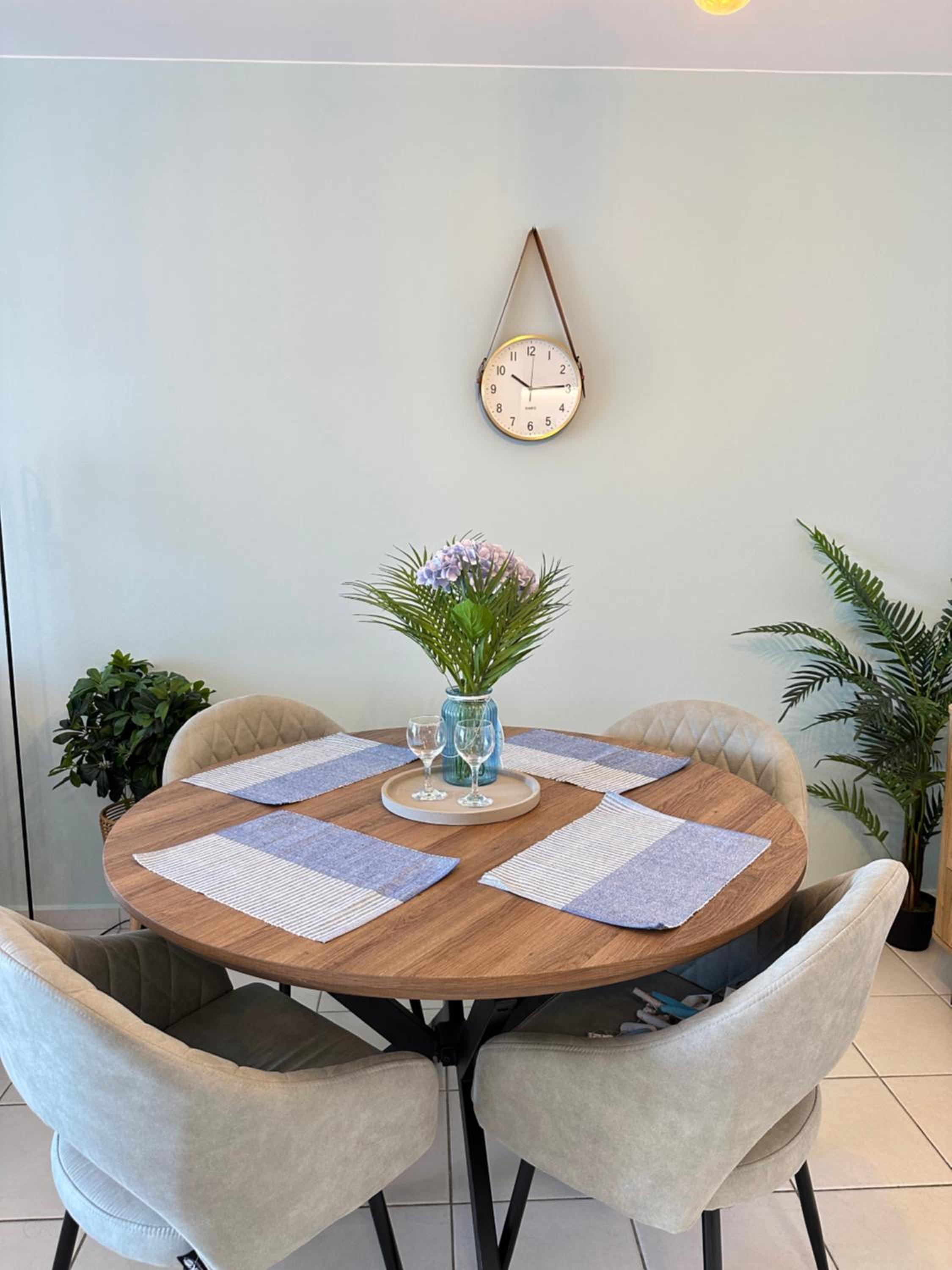H&O Golden Sun Suite