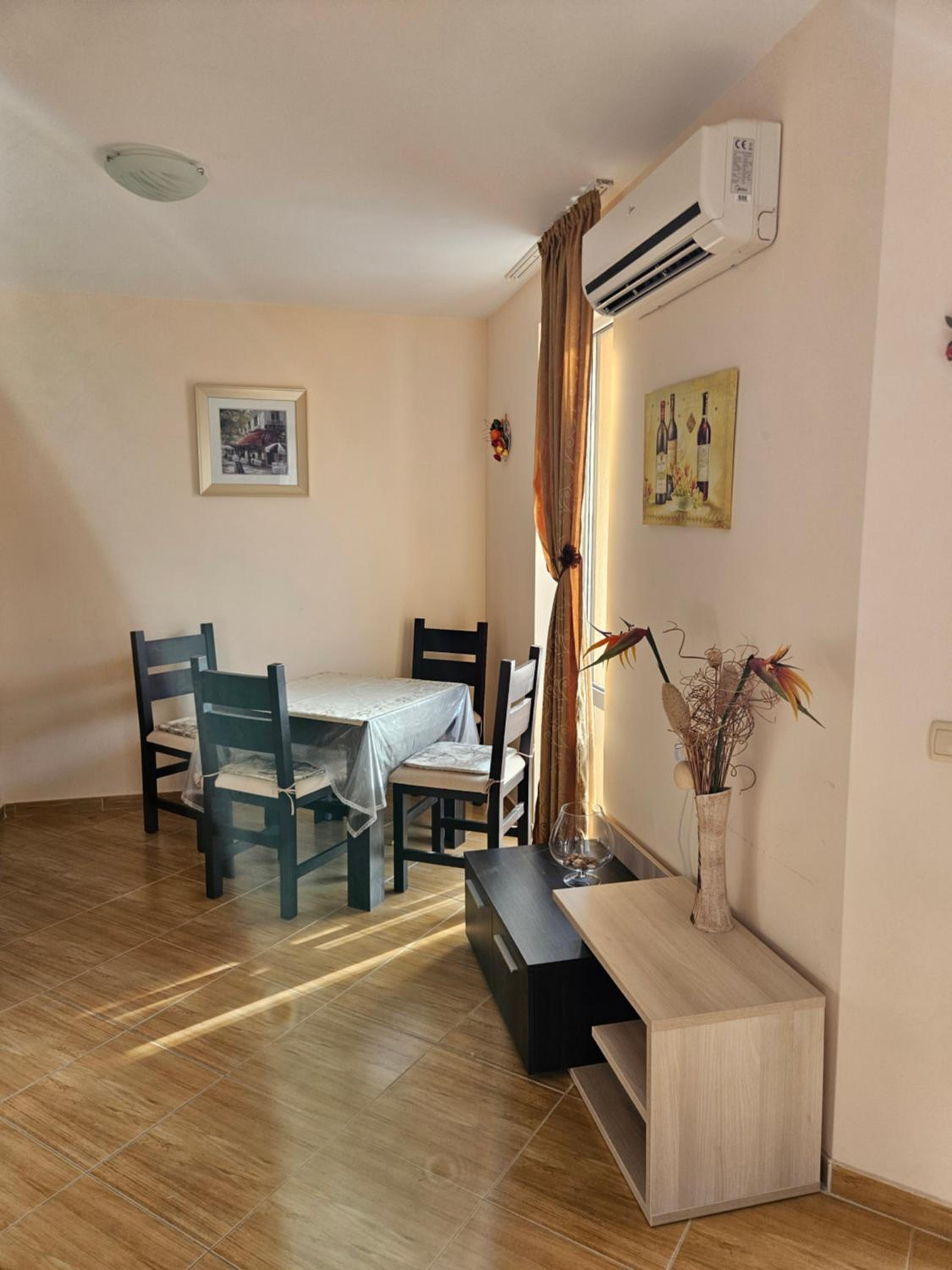 Apartments Anna on Saint Vlas