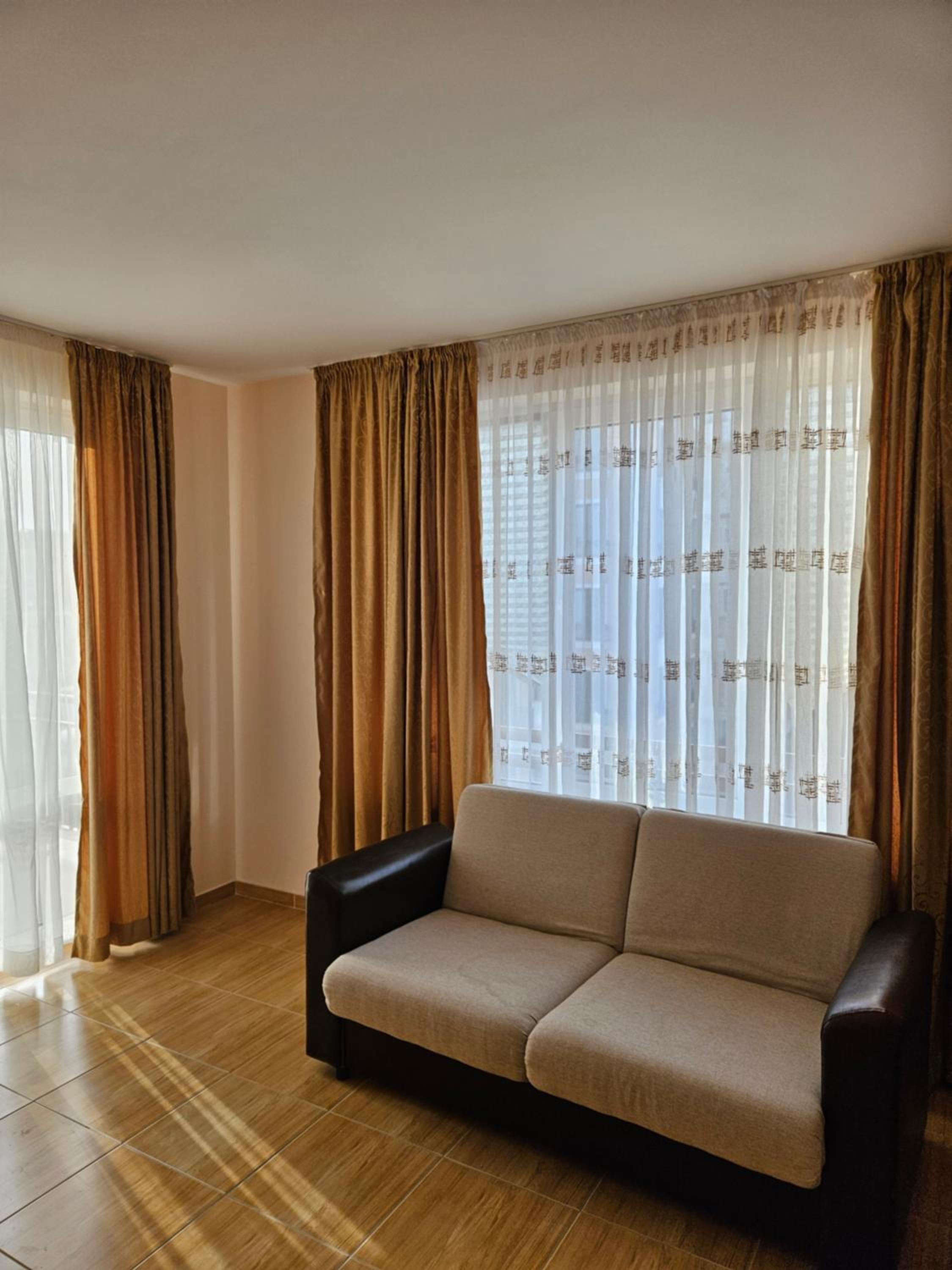Apartments Anna on Saint Vlas