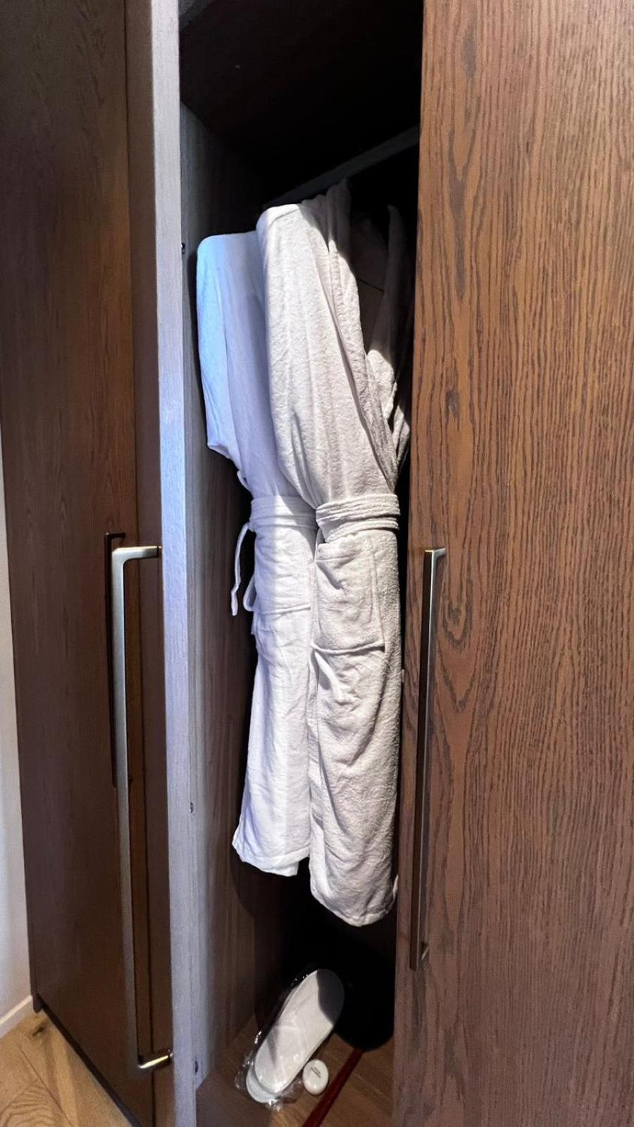 Sea Breeze White Residence Apart Hotel