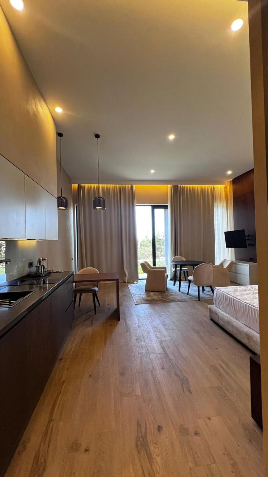 Sea Breeze White Residence Apart Hotel