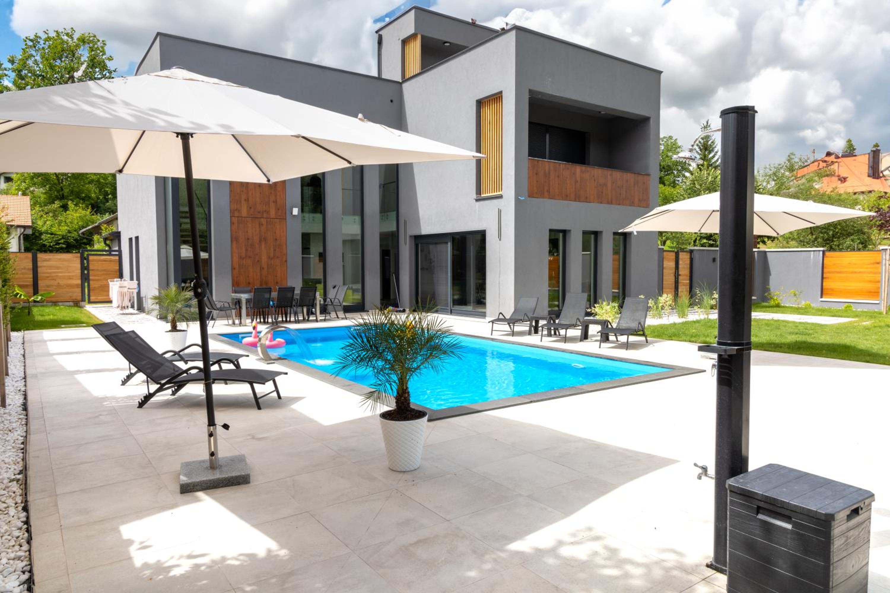 Villa of Senses