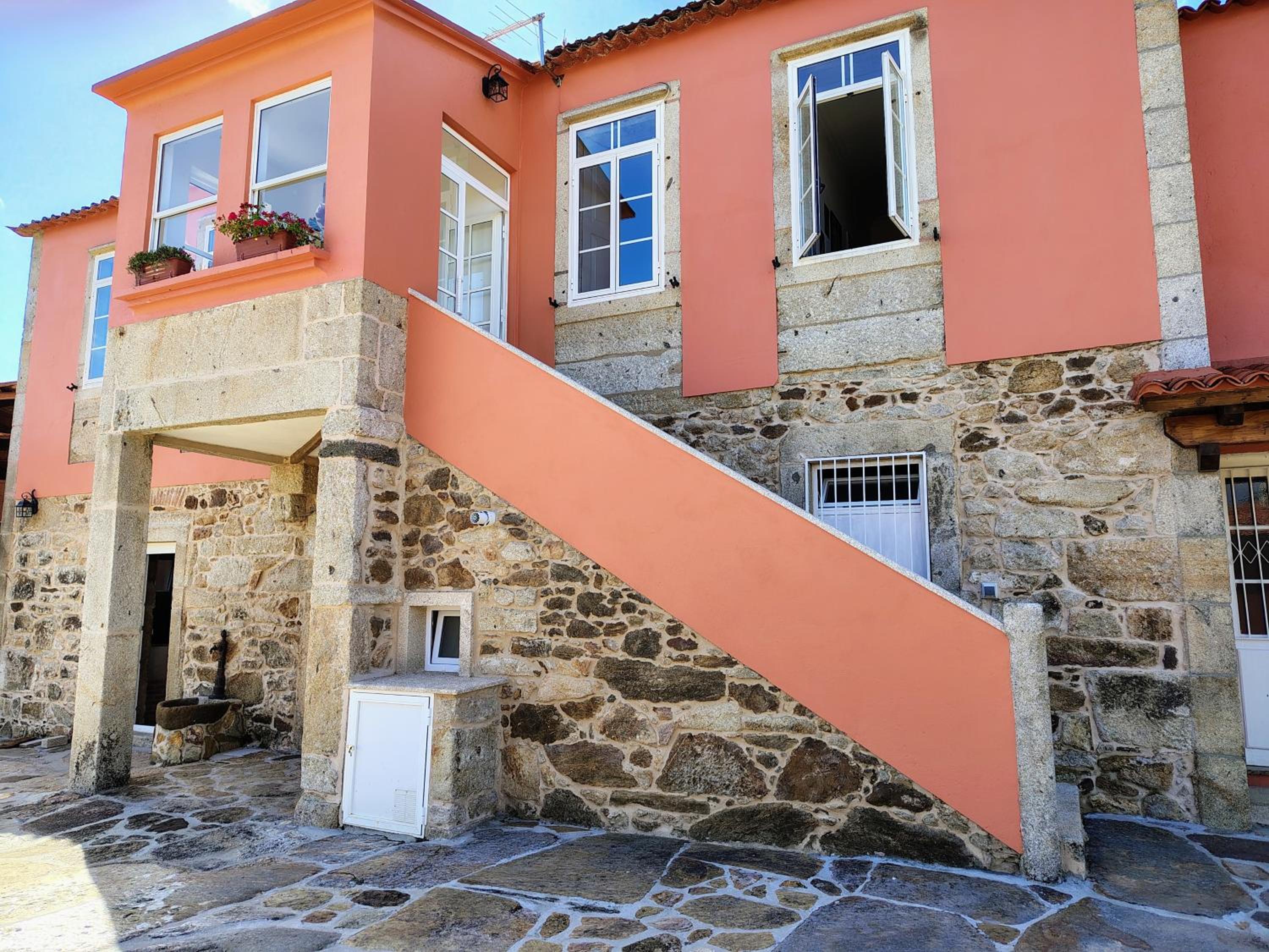 Casa Folhas Novas