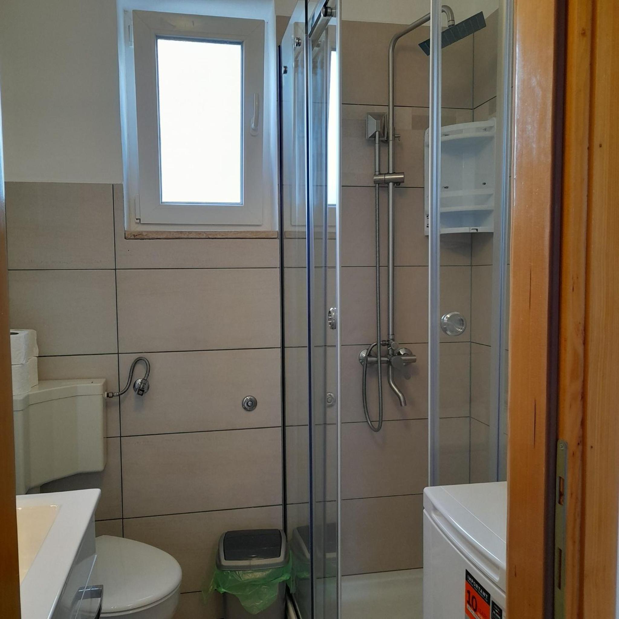 Photo 37