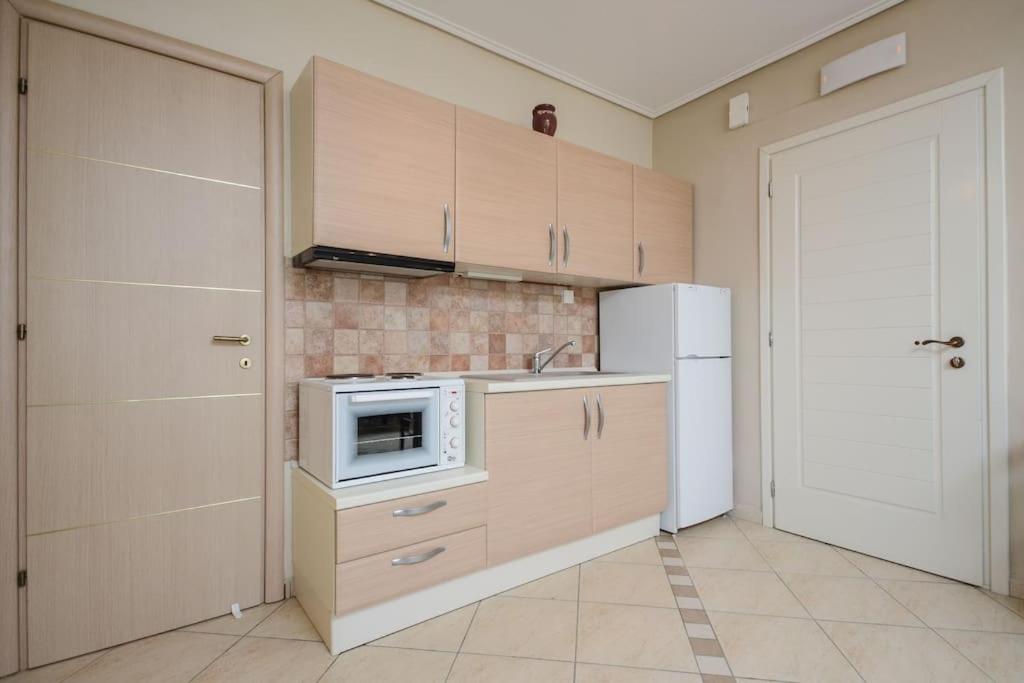 Orkos Sunset-Garden Apartment