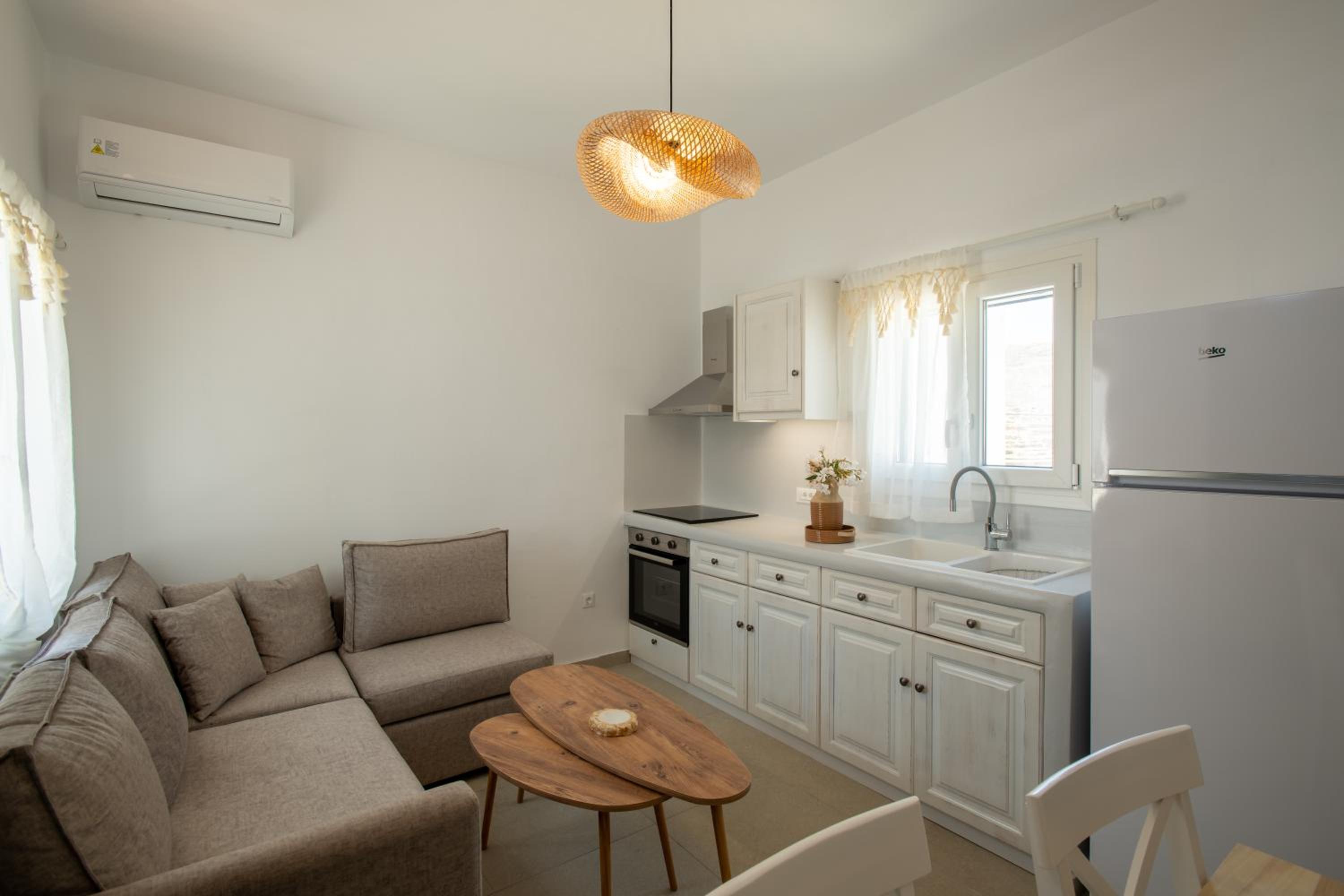 Aeris Tinos Suites view 3