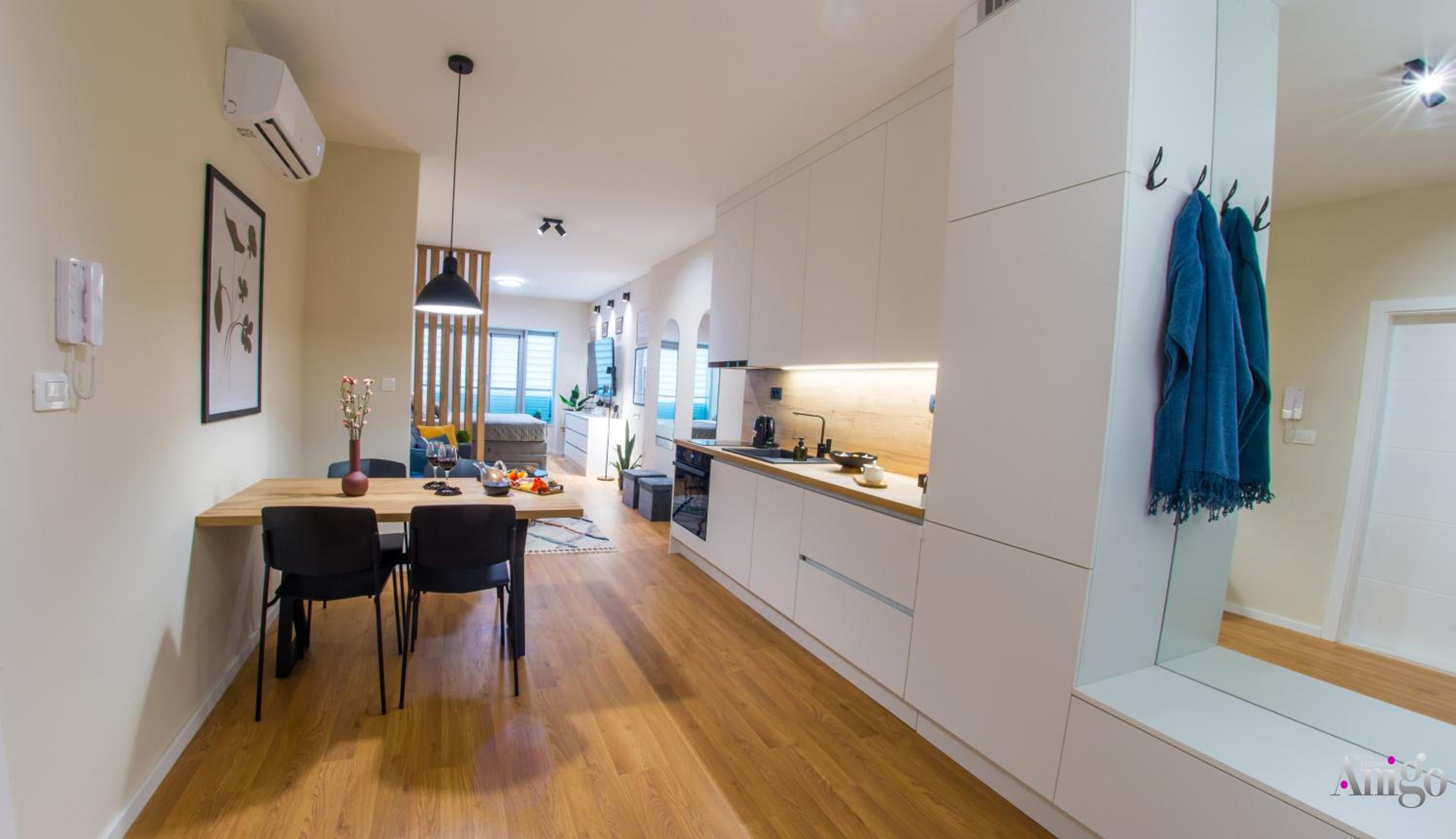 Iris Studio Apartment
