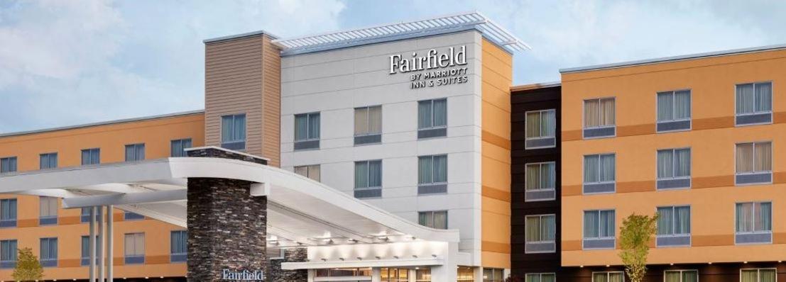 Hotel Fairfield by Marriott Inn & Suites Bethlehem PA - Image 1
