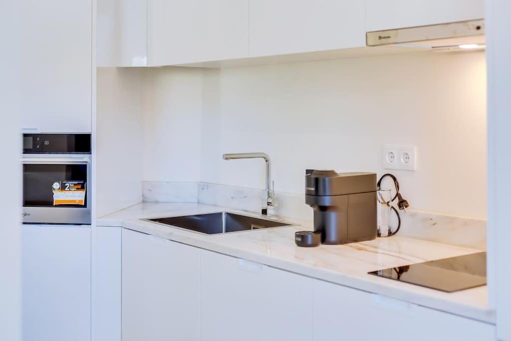 Graceful Studio Apartment G121 view 5