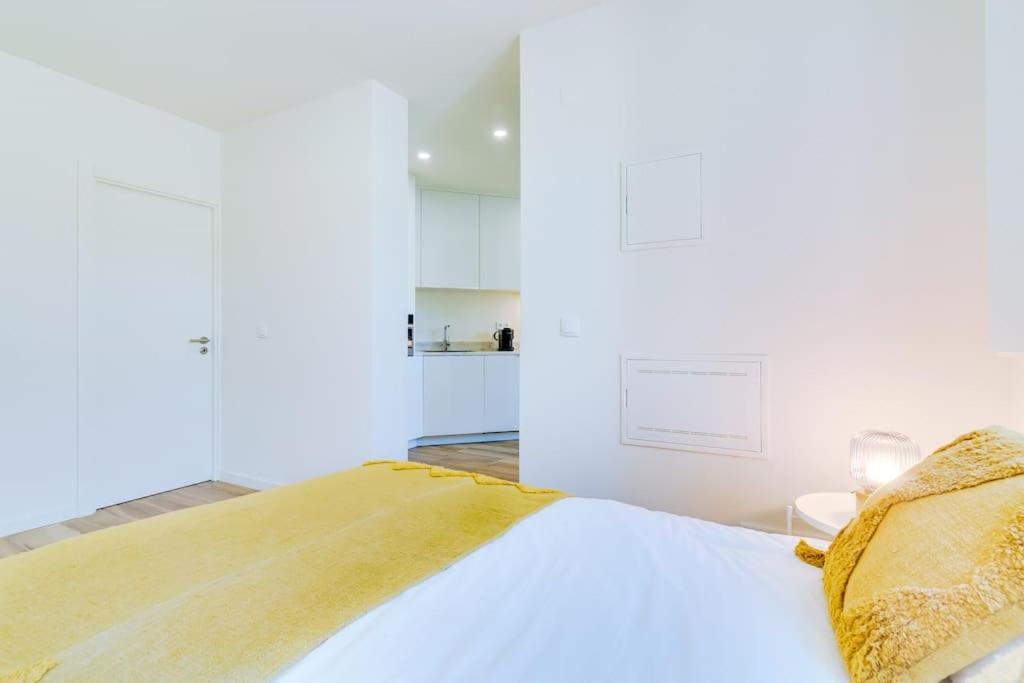 Graceful Studio Apartment G121 view 2