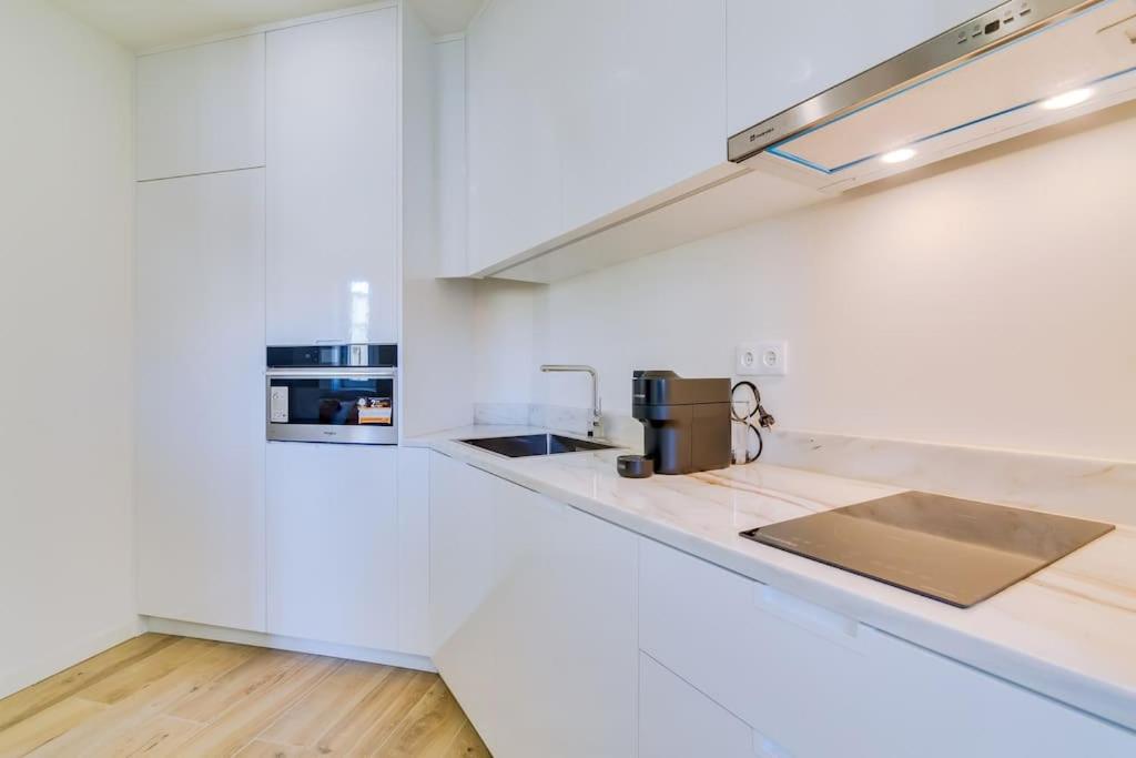 Graceful Studio Apartment G121 view 4