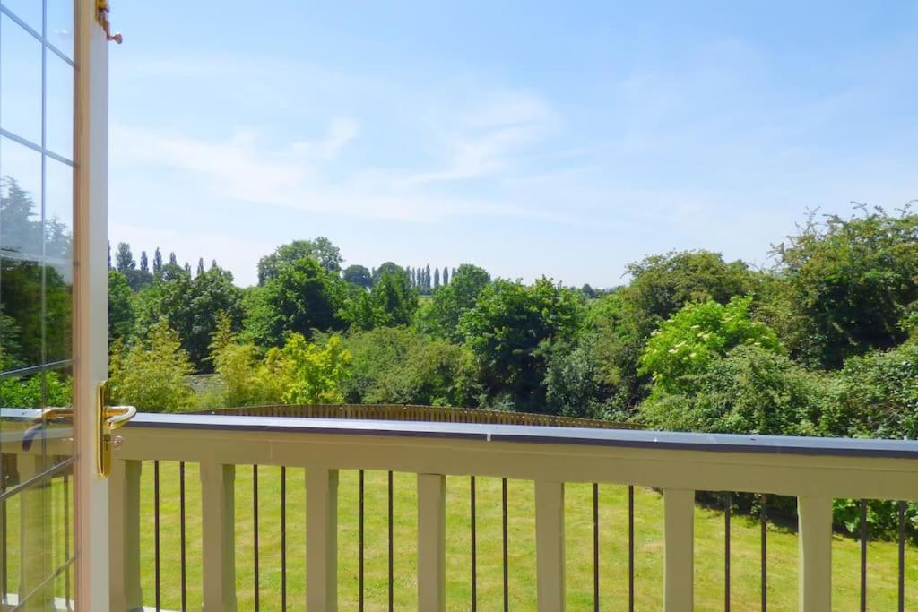 Cotswold Country house Villa Retreat With Pool view 5