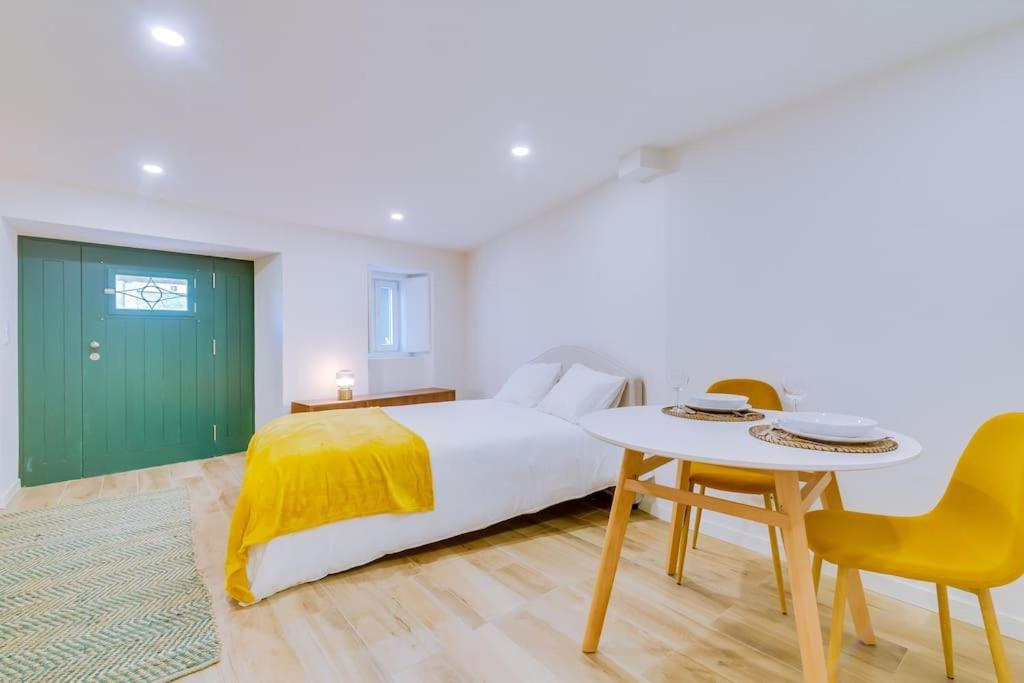 Graceful Studio Apartment G16 view 5