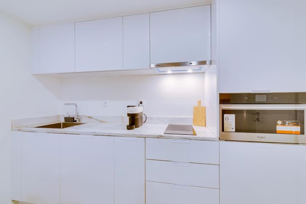 Graceful Studio Apartment G16 view 3