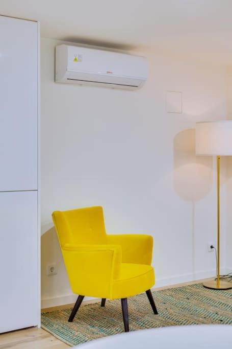 Graceful Studio Apartment G16 view 2