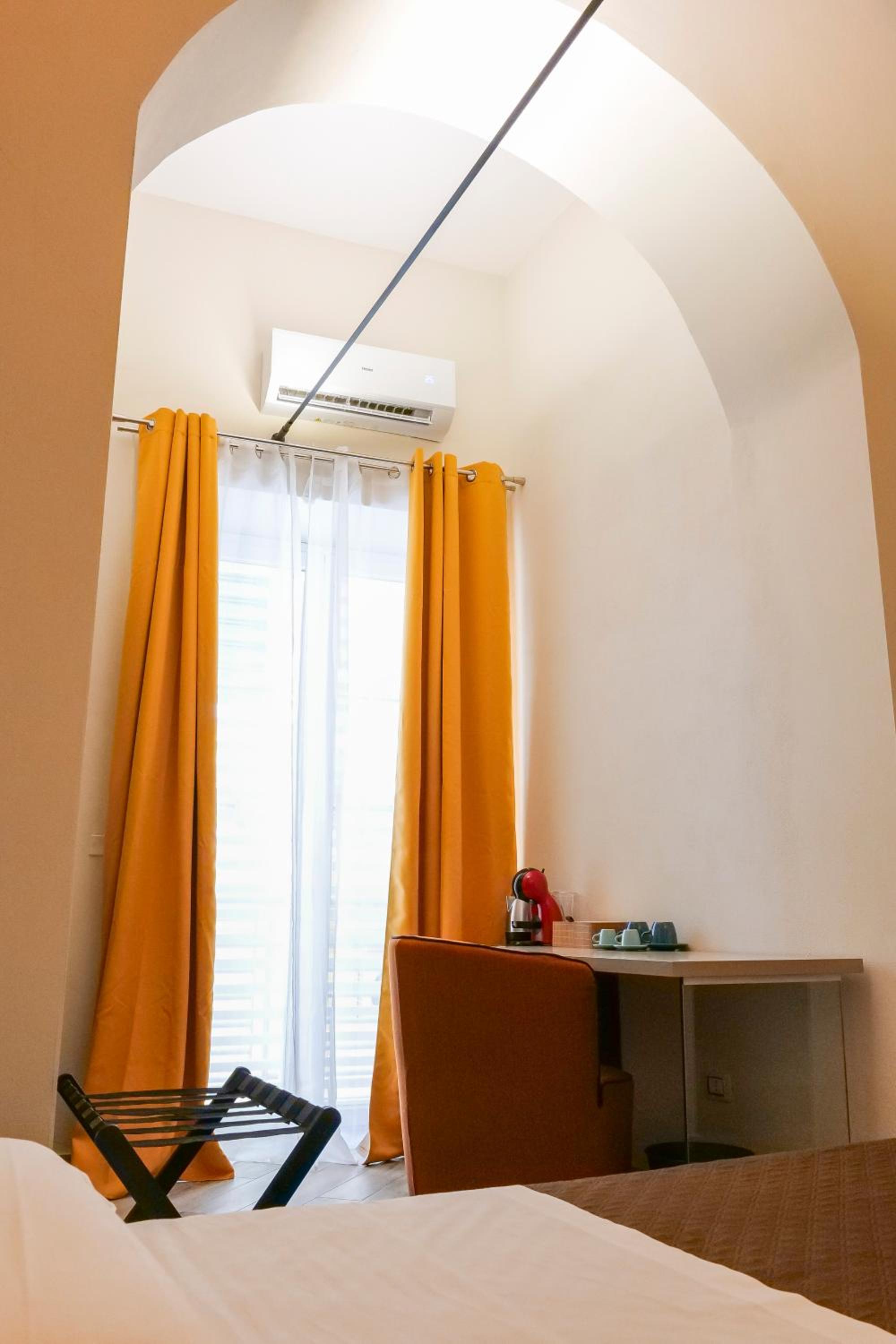 Rooftop Parthenopeo Contemporary Rooms