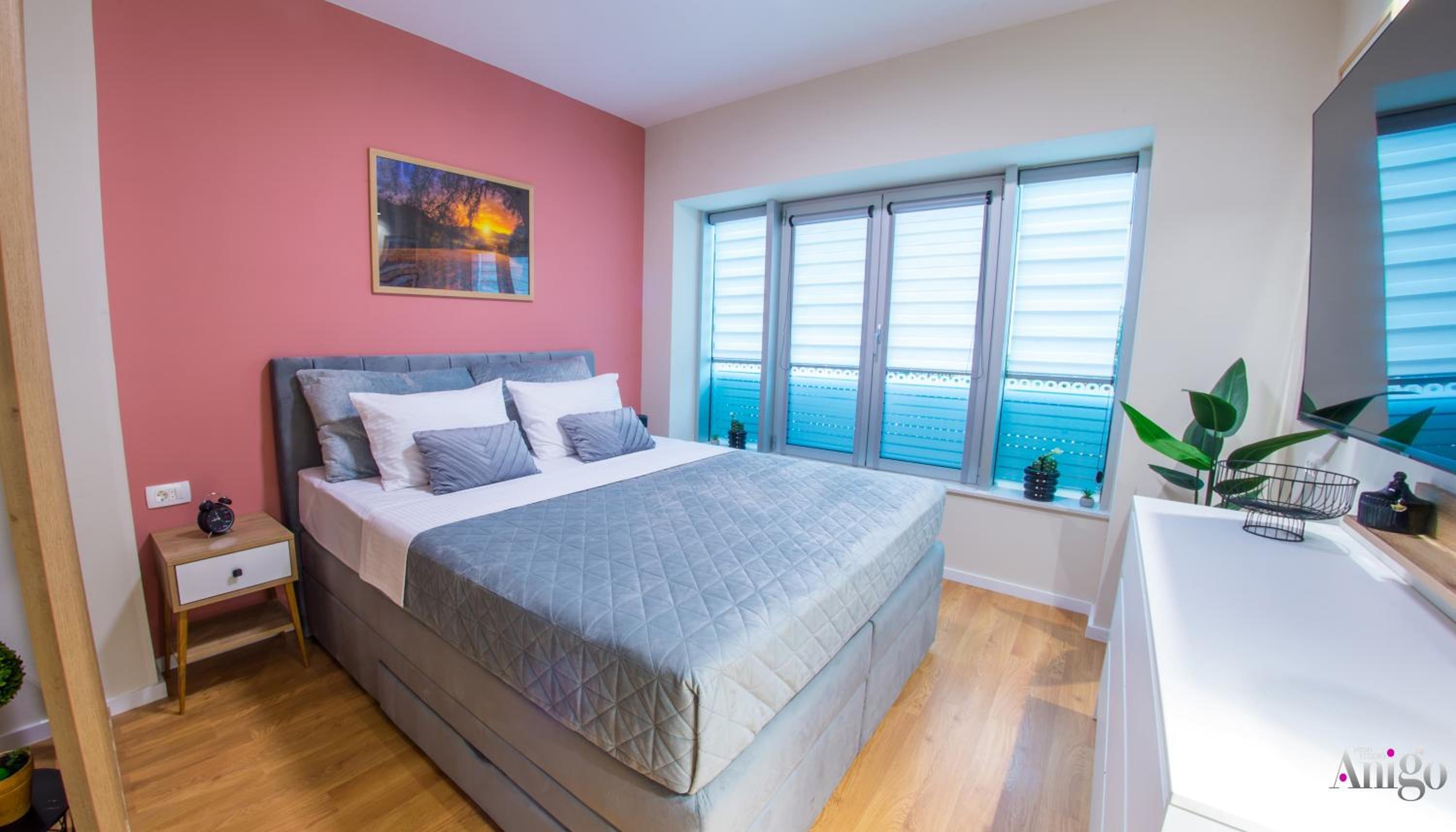 Iris Studio Apartment