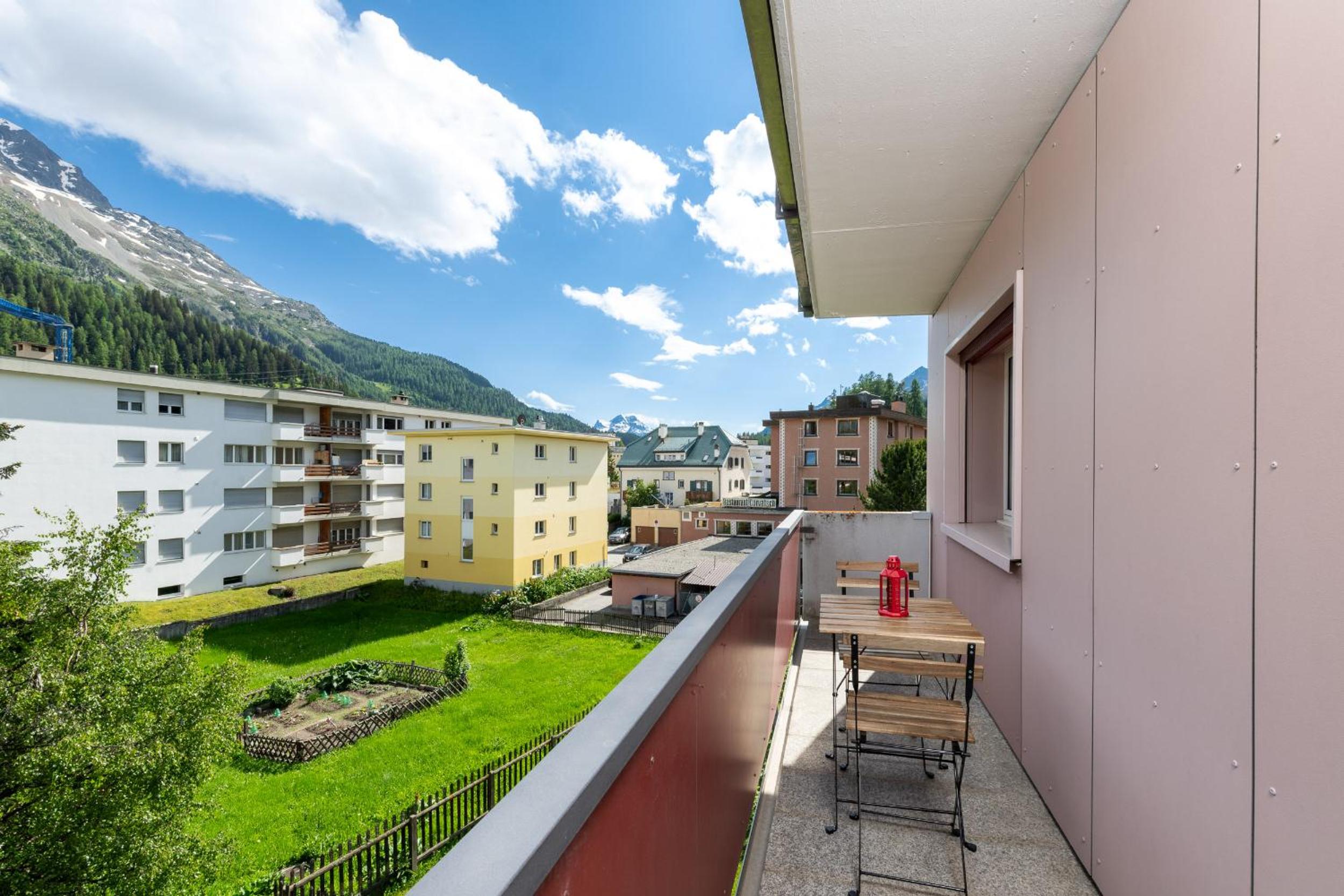 Beautiful Modern family apartment with free parking