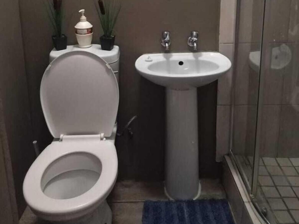 8 Soenie Avenue Self-Catering