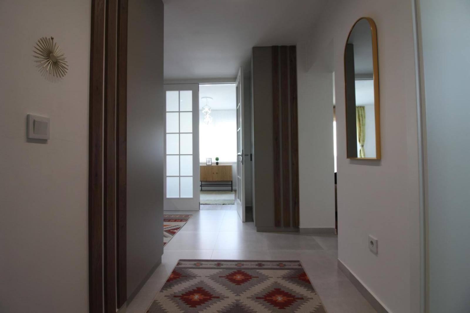 Cosmopolitan apartment