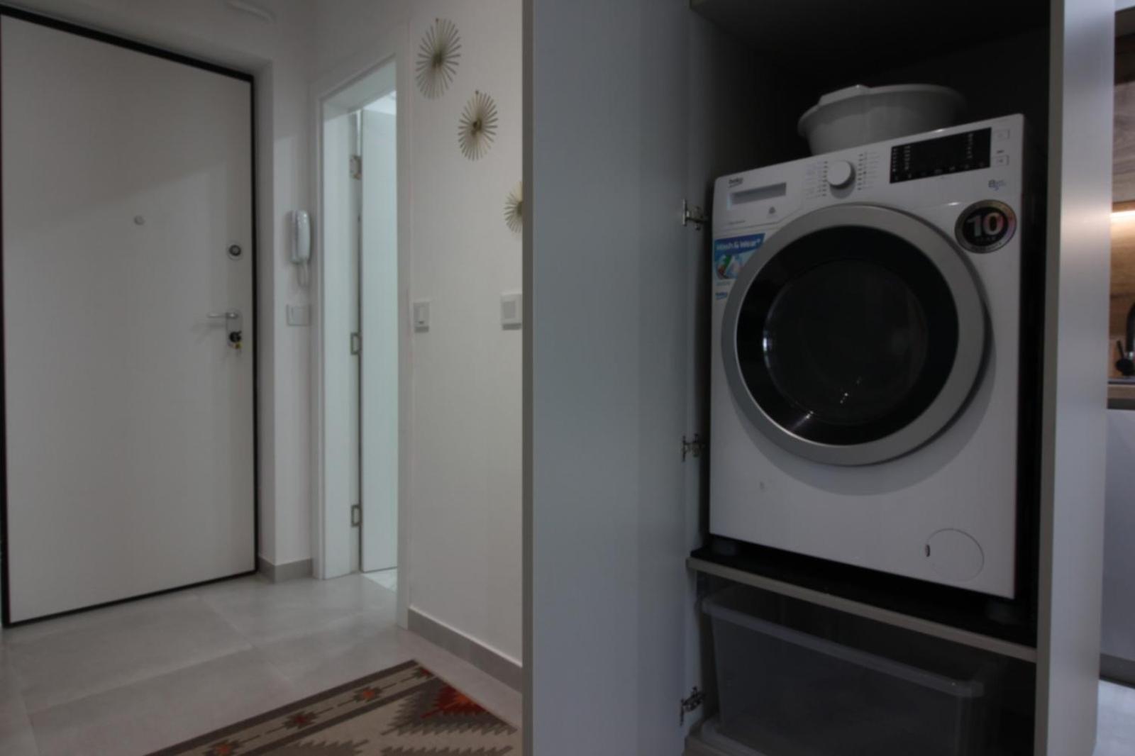 Cosmopolitan apartment