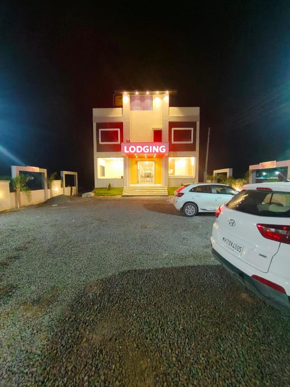 Hotel Keshar Palace Shani Shingnapur view 2