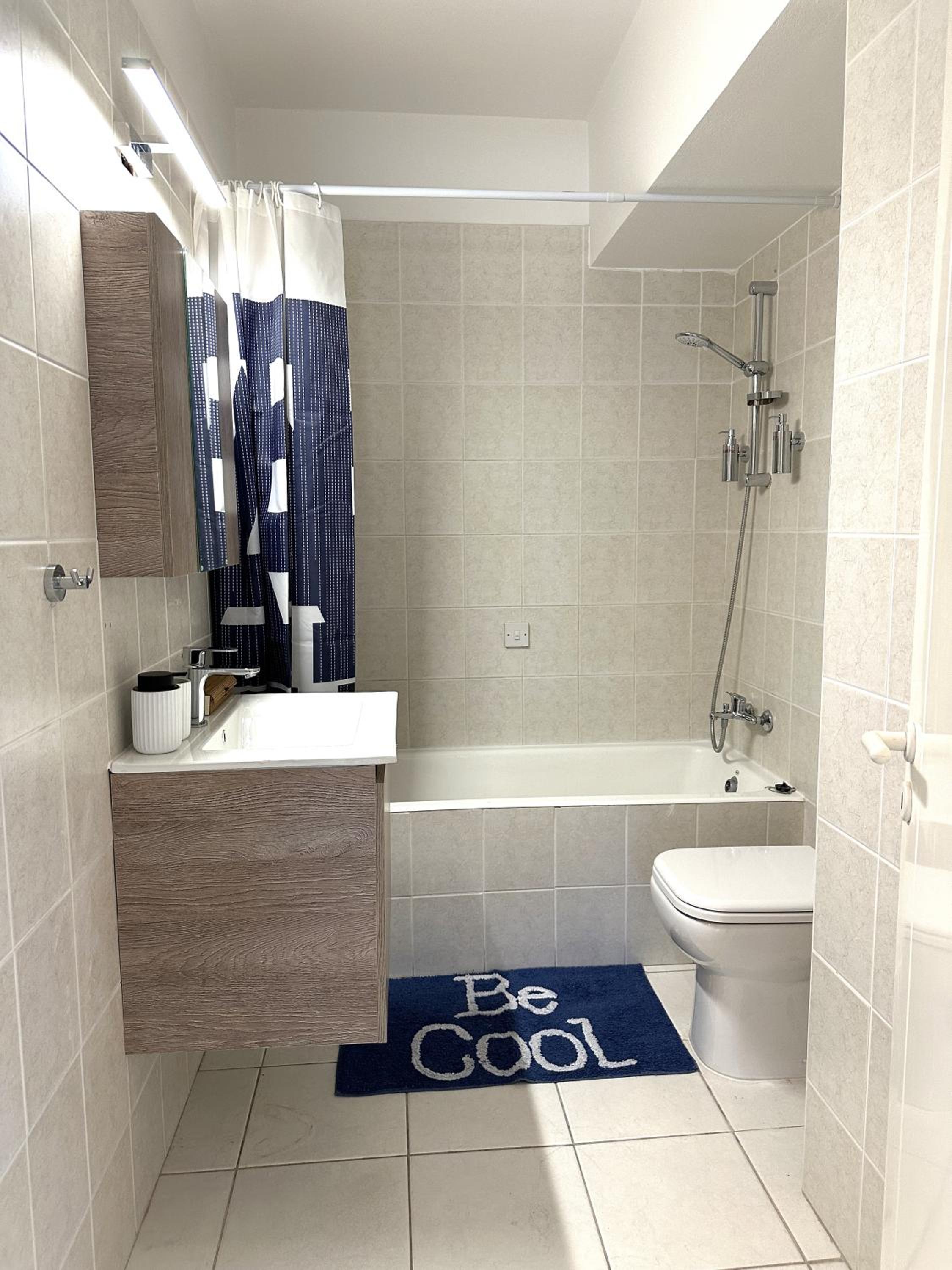 H&O Golden Sun Suite