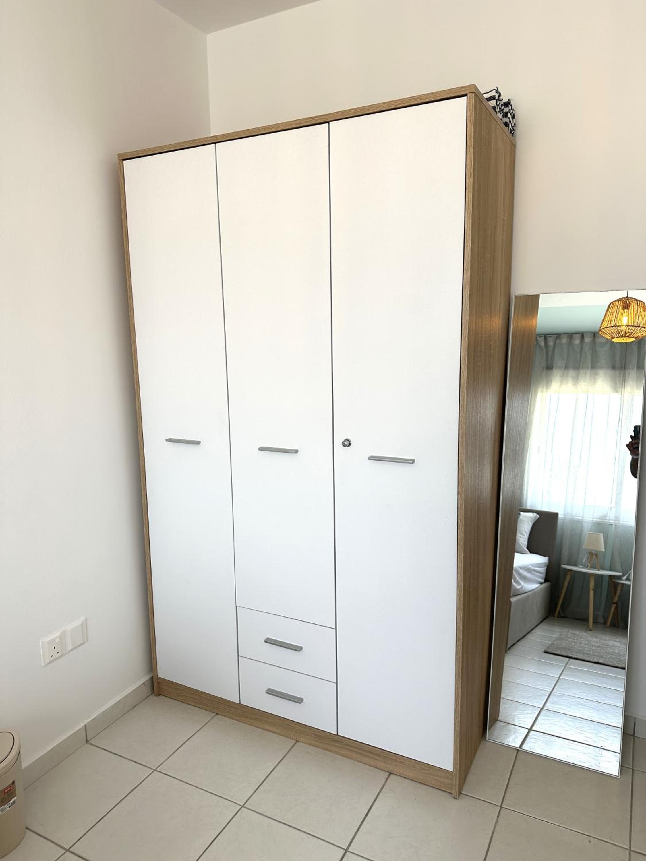 H&O Golden Sun Suite