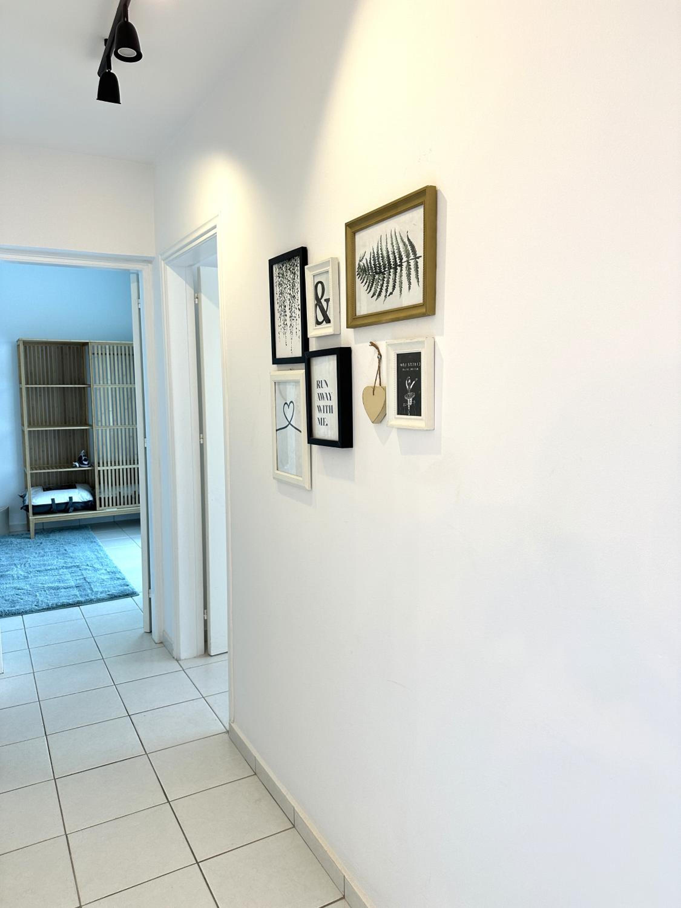 H&O Golden Sun Suite