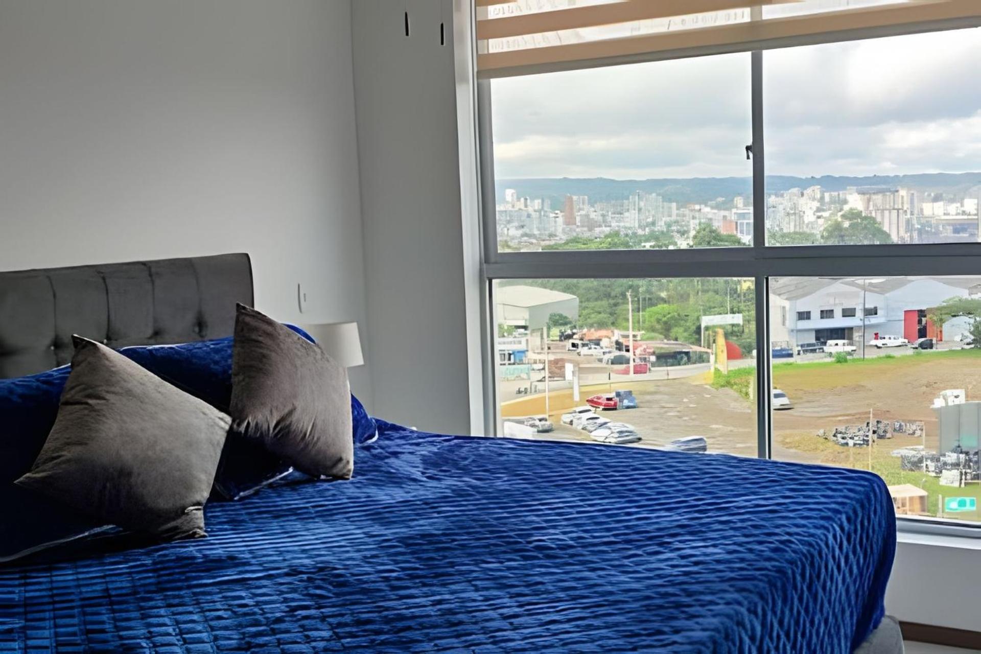 GURUS FR | Elegante apto. con vista | naturaleza | aire