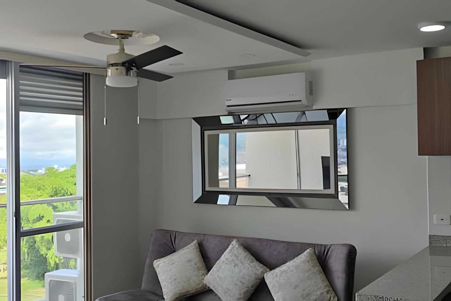 GURUS FR | Elegante apto. con vista | naturaleza | aire