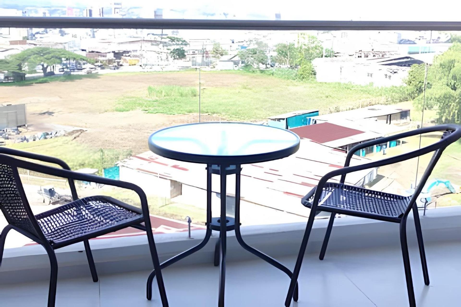GURUS FR | Elegante apto. con vista | naturaleza | aire