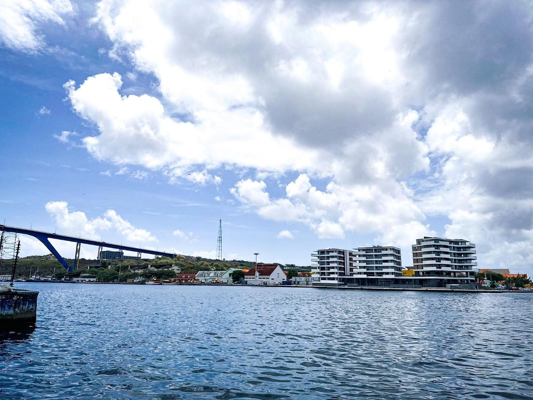The Wharf Luxury Apartment NT 5F
