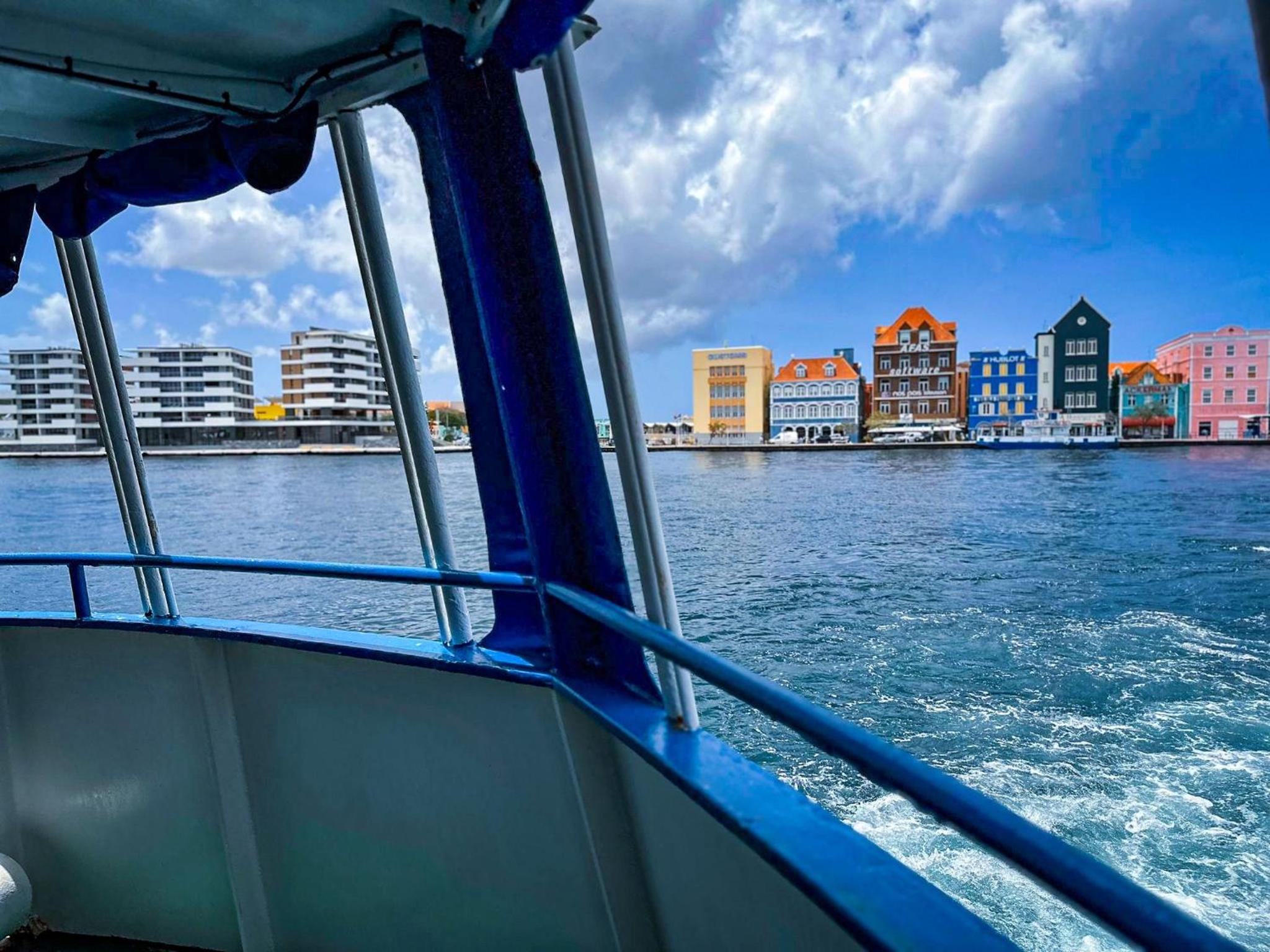 The Wharf Luxury Apartment NT 5F