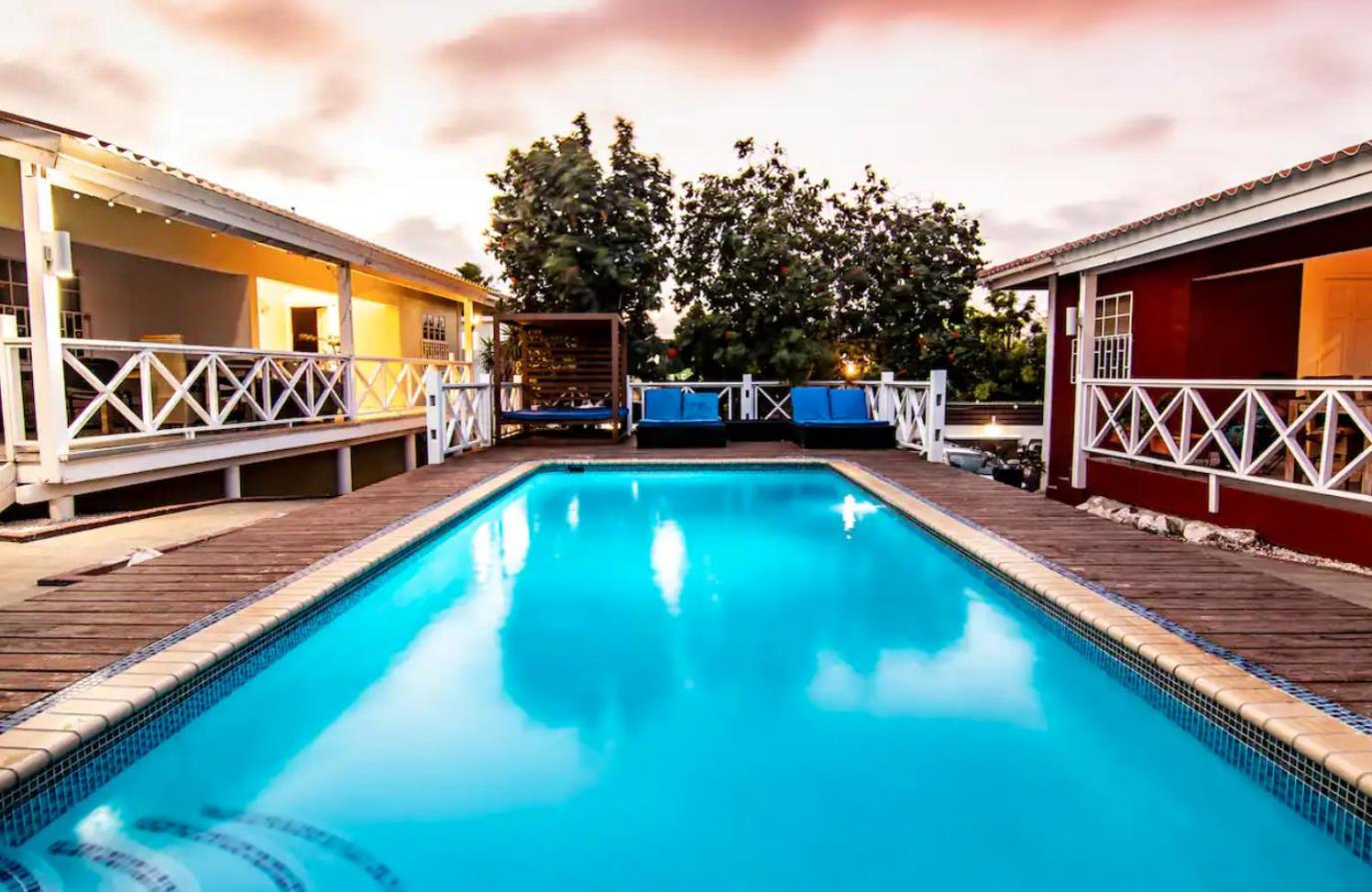 Beach Life Apartments