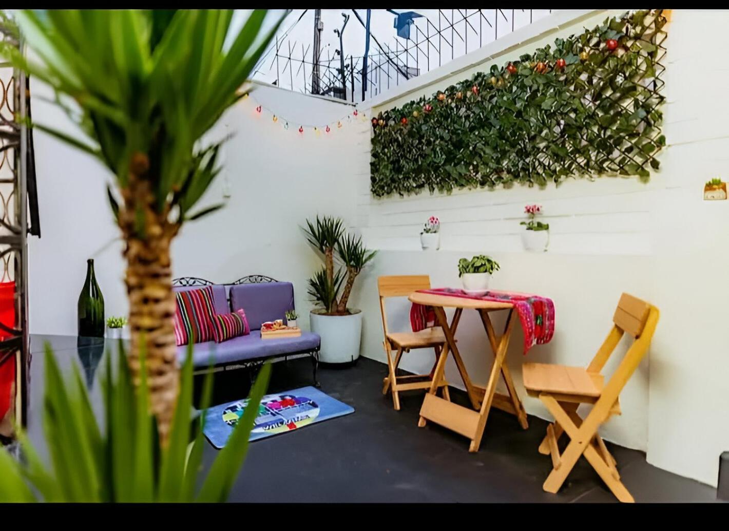 Tripper Monkey House Miraflores