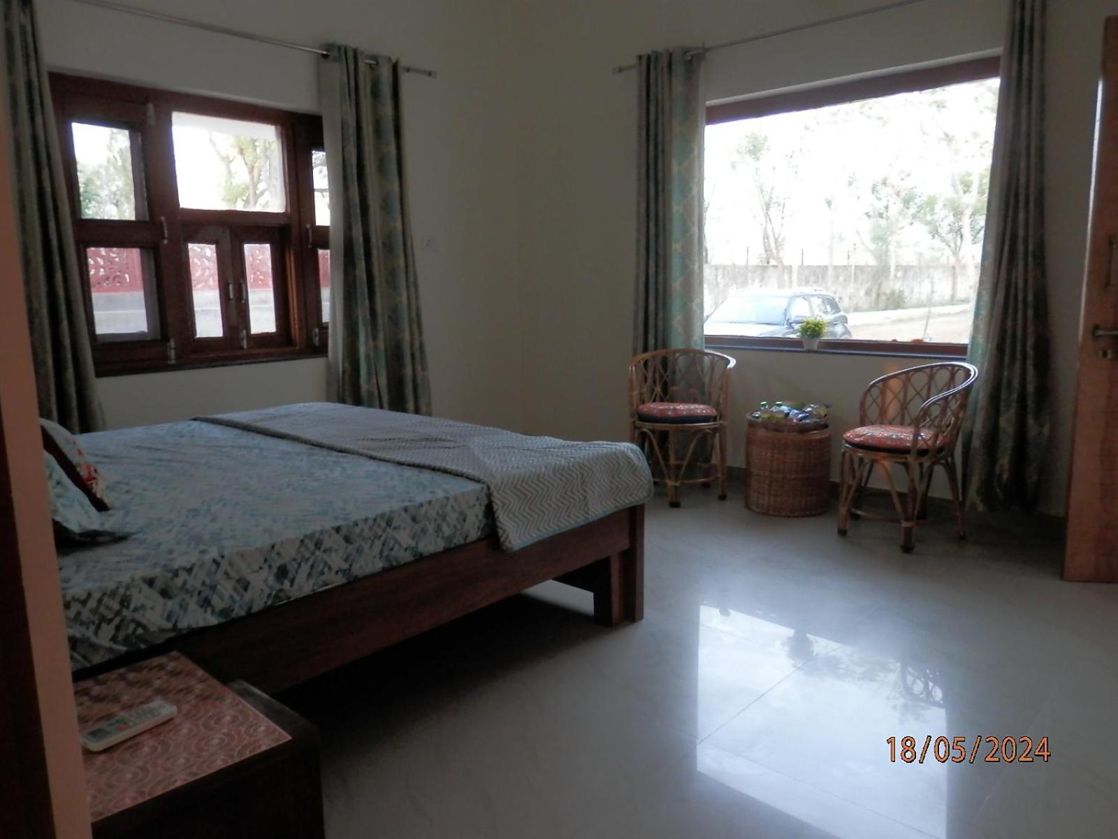 Photo 18